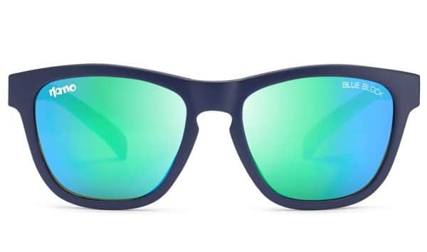 9026-Gafas-de-sol-para-nino-modelo-SPLASH-600x355